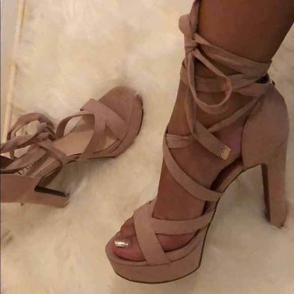 GUESS HEELS - Picture 4 of 7